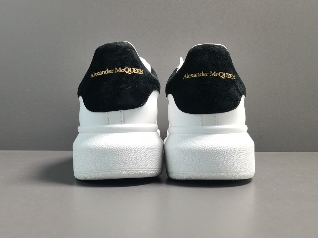 Oversized Sneaker White/Black