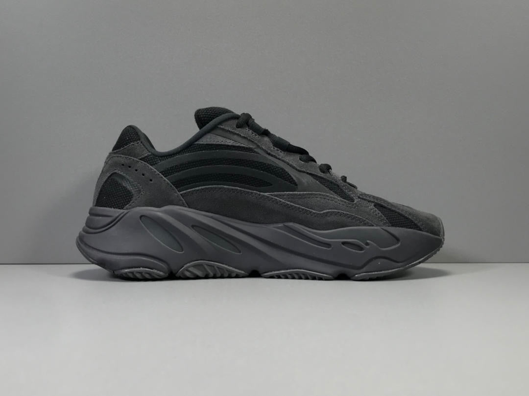 Yeezy Boost 700 V2 Vanta