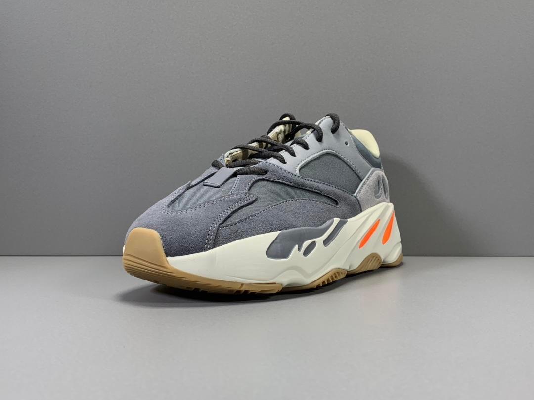 Yeezy Boost 700 'Magnet'