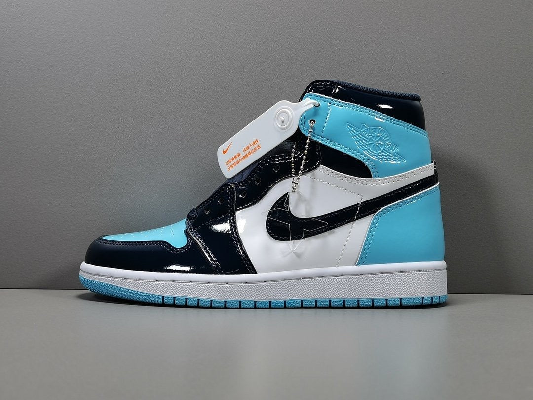 Air Jordan 1 Retro High OG 'University Blue' 'Chill Blue'