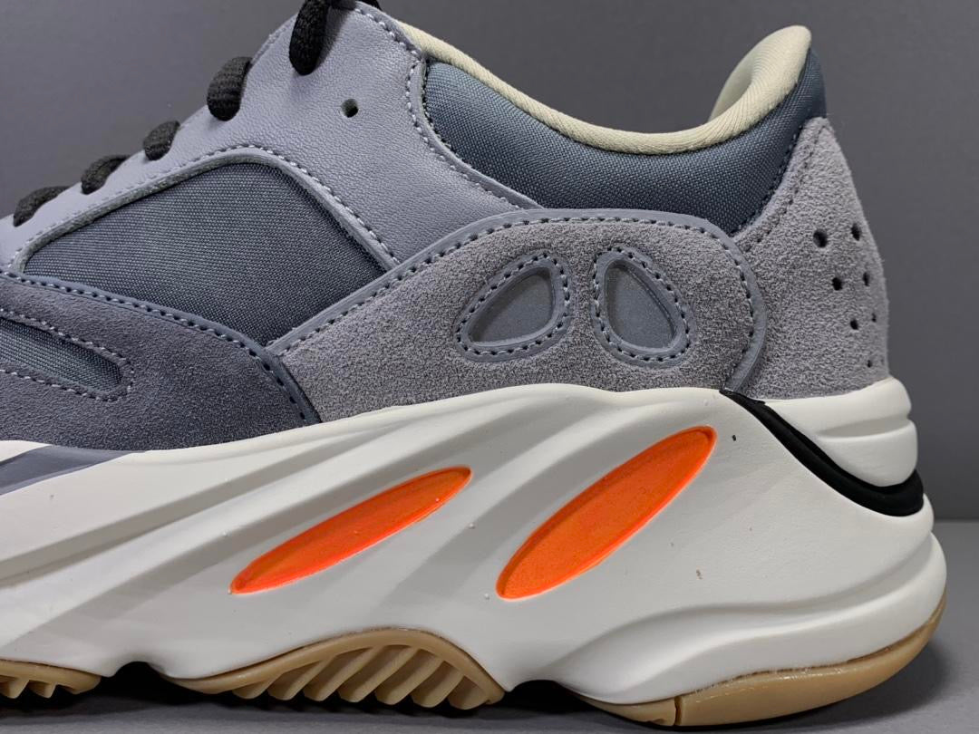 Yeezy Boost 700 'Magnet'